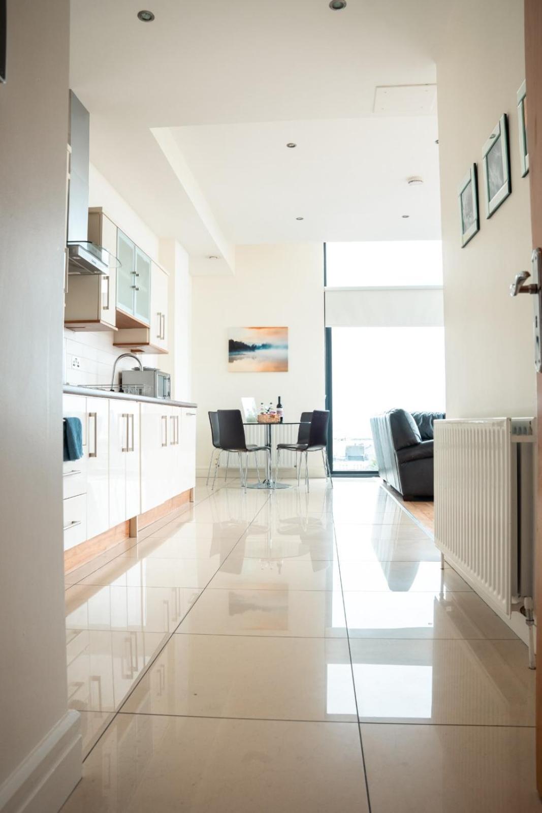 The Western Citypoint Apartments Galway Zewnętrze zdjęcie